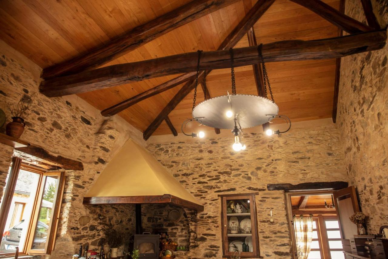 Maison d'hôtes Lugar Del Rio à Couzadoiro Extérieur photo