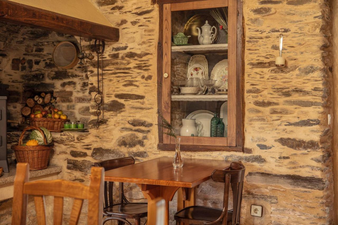 Maison d'hôtes Lugar Del Rio à Couzadoiro Extérieur photo